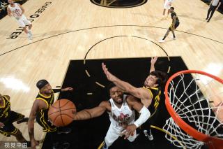 进攻方面游 进攻方面游